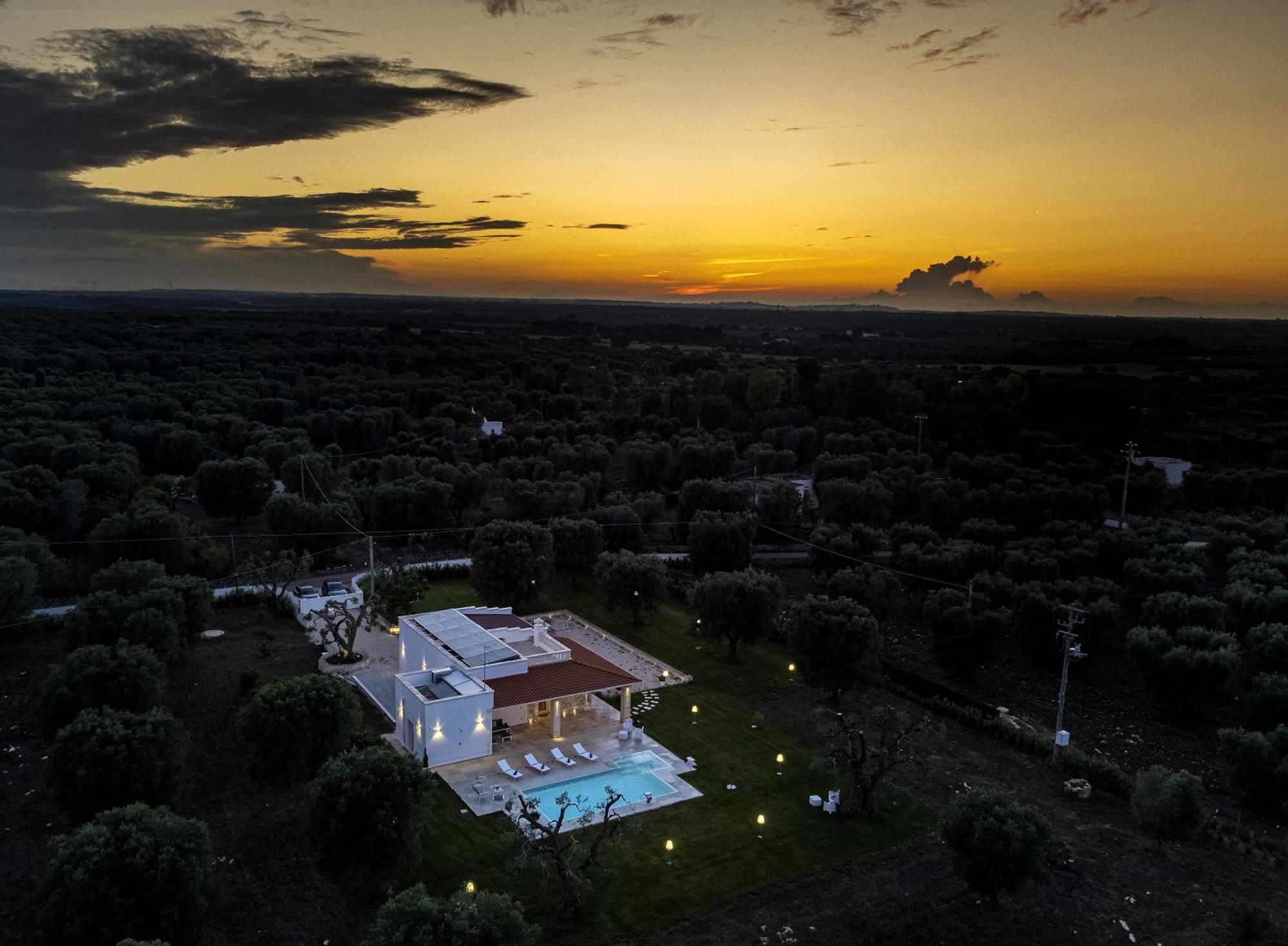 La Carezza Del Sole - Private Villa 弗兰卡维拉丰塔纳 外观 照片